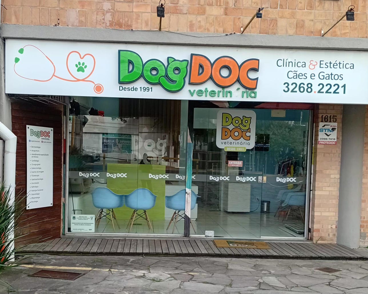 Fachada da DogDoc na Av. Wenceslau Escobar